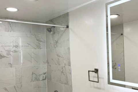 Снять в аренду кондоминиум в Плантация, Флорида 2 спальни, 86.03м2, № 2029342 - фото 2