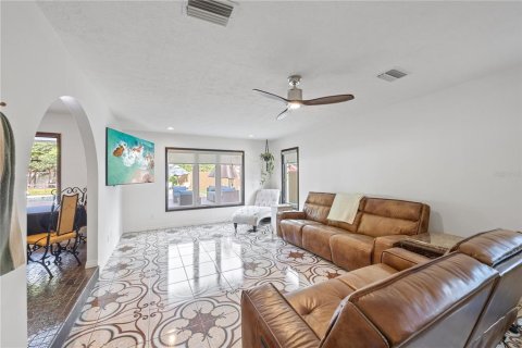 Villa ou maison à vendre à Temple Terrace, Floride: 3 chambres, 276.94 m2 № 1919793 - photo 18