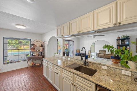 Villa ou maison à vendre à Temple Terrace, Floride: 3 chambres, 276.94 m2 № 1919793 - photo 17
