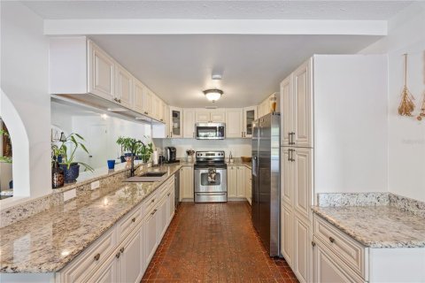 Villa ou maison à vendre à Temple Terrace, Floride: 3 chambres, 276.94 m2 № 1919793 - photo 16