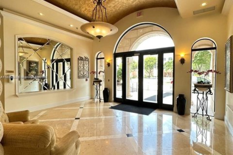 Condo in West Palm Beach, Florida, 1 bedroom  № 1818269 - photo 2
