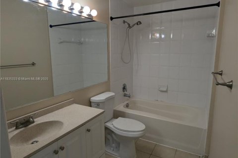 Condo in West Palm Beach, Florida, 1 bedroom  № 1818269 - photo 9