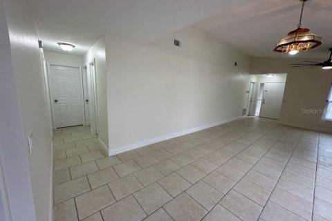 House in Orlando, Florida 3 bedrooms, 126.35 sq.m. № 1906039 - photo 4