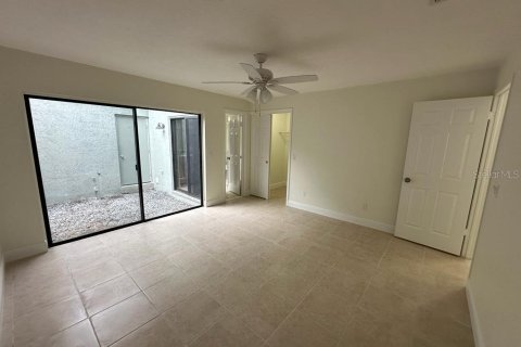 House in Orlando, Florida 3 bedrooms, 126.35 sq.m. № 1906039 - photo 7