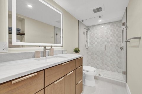Condo in Coconut Creek, Florida, 2 bedrooms № 2193056 - photo 20