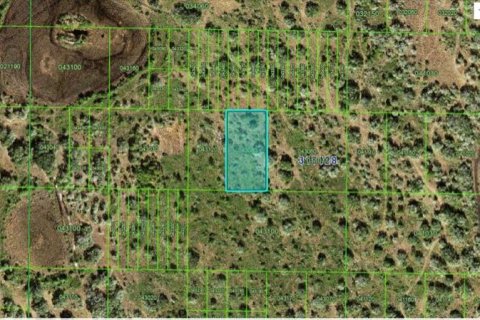 Land in Frostproof, Florida № 2163901