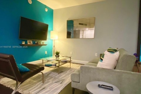 Condo in Miami, Florida  № 1992036 - photo 23