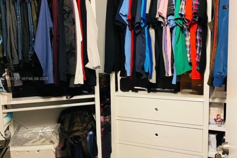 Condo in Miami, Florida  № 1992036 - photo 30