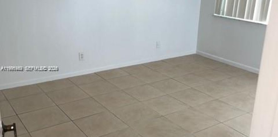 Condo à Pembroke Pines, Floride, 1 chambre  № 2256129