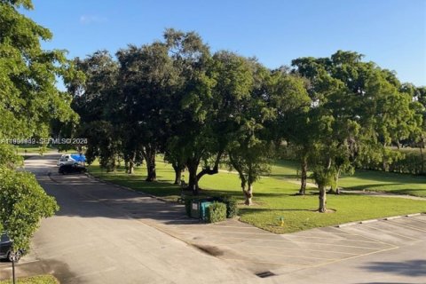 Copropriété à vendre à Pembroke Pines, Floride: 1 chambre, 83.61 m2 № 2256129 - photo 7