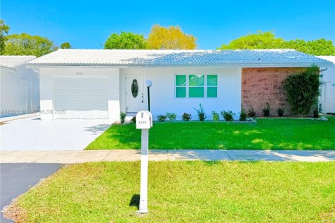 Casa en venta en Plantation, Florida, 2 dormitorios, 144.46 m2 № 2057462 - foto 3