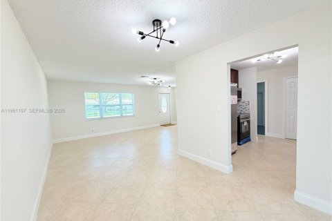 Casa en venta en Plantation, Florida, 2 dormitorios, 144.46 m2 № 2057462 - foto 8