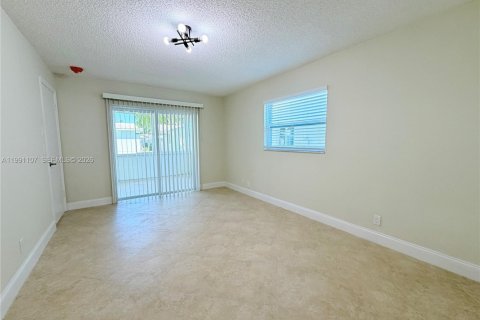 Casa en venta en Plantation, Florida, 2 dormitorios, 144.46 m2 № 2057462 - foto 23