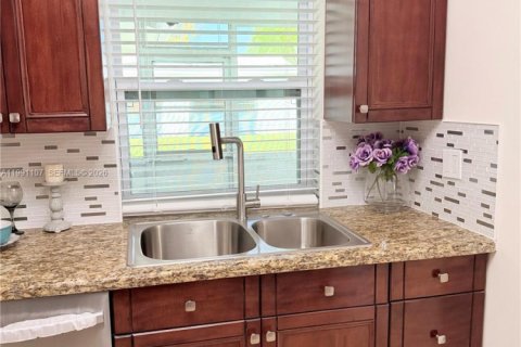 Casa en venta en Plantation, Florida, 2 dormitorios, 144.46 m2 № 2057462 - foto 16