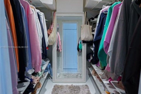 Condo in Sunny Isles Beach, Florida, 2 bedrooms  № 1976177 - photo 14