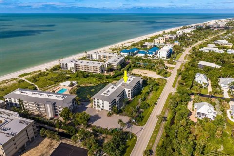 Condo in Sanibel, Florida, 2 bedrooms № 2393587 - photo 2