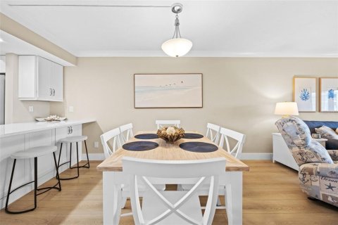 Condo in Sanibel, Florida, 2 bedrooms № 2393587 - photo 15