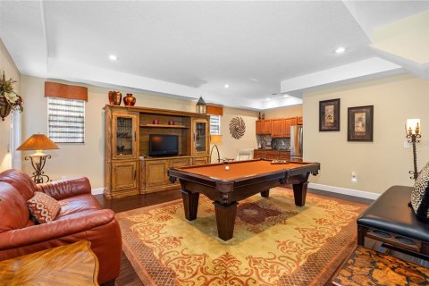 House in New Port Richey, Florida 4 bedrooms, 373.56 sq.m. № 1567917 - photo 27