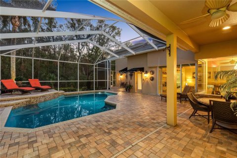 House in New Port Richey, Florida 4 bedrooms, 373.56 sq.m. № 1567917 - photo 3