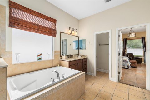 House in Riverview, Florida 3 bedrooms, 282.89 sq.m. № 1749475 - photo 24