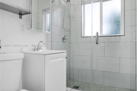 Villa ou maison à louer à Hollywood, Floride: 3 chambres, 93 m2 № 2006996 - photo 16