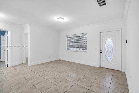 Villa ou maison à louer à Hollywood, Floride: 3 chambres, 93 m2 № 2006996 - photo 9