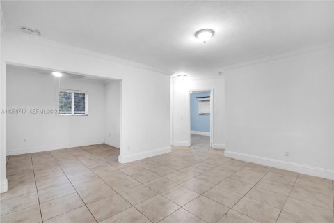 Villa ou maison à louer à Hollywood, Floride: 3 chambres, 93 m2 № 2006996 - photo 8