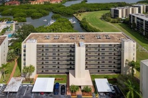 Condominio en venta en Clearwater, Florida, 2 dormitorios, 89.19 m2 № 1838560 - foto 29