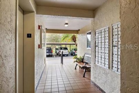 Condominio en venta en Clearwater, Florida, 2 dormitorios, 89.19 m2 № 1838560 - foto 2