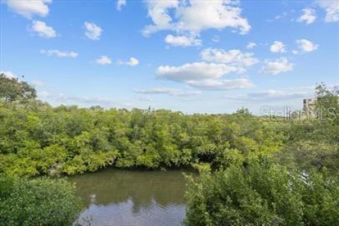 Condominio en venta en Clearwater, Florida, 2 dormitorios, 89.19 m2 № 1838560 - foto 18