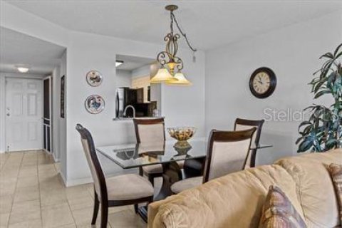Condominio en venta en Clearwater, Florida, 2 dormitorios, 89.19 m2 № 1838560 - foto 12