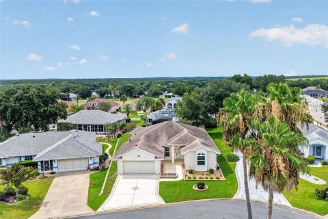 House in Leesburg, Florida 2 bedrooms, 205.59 sq.m. № 2121479 - photo 9