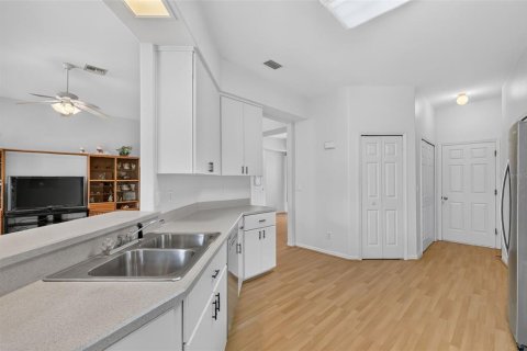 House in Leesburg, Florida 2 bedrooms, 205.59 sq.m. № 2121479 - photo 24