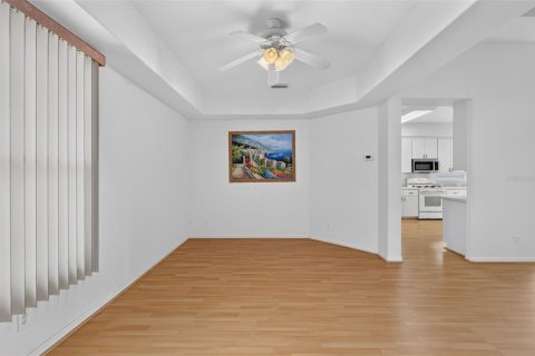 House in Leesburg, Florida 2 bedrooms, 205.59 sq.m. № 2121479 - photo 19