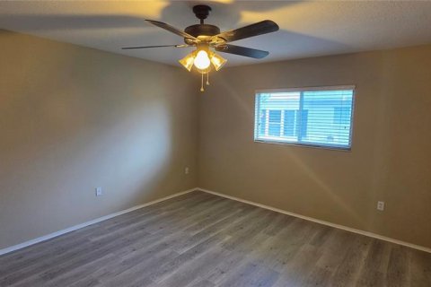 House in New Port Richey, Florida 2 bedrooms, 120.12 sq.m. № 2235414 - photo 23
