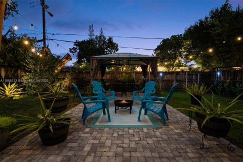 House in Fort Lauderdale, Florida 2 bedrooms, 102.29 sq.m. № 1891139 - photo 9