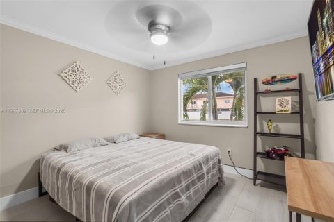 Touwnhouse à vendre à Hialeah, Floride: 3 chambres, 108.7 m2 № 2068187 - photo 19