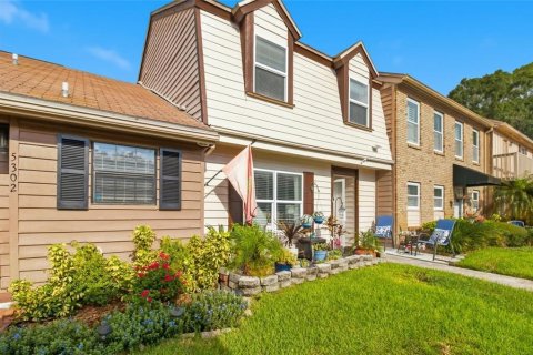 Adosado en venta en Tampa, Florida, 3 dormitorios, 106.65 m2 № 2342674 - foto 2