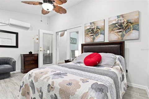 Adosado en venta en Tampa, Florida, 3 dormitorios, 106.65 m2 № 2342674 - foto 21