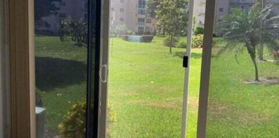 Condominio en Boynton Beach, Florida, 2 dormitorios  № 2146485