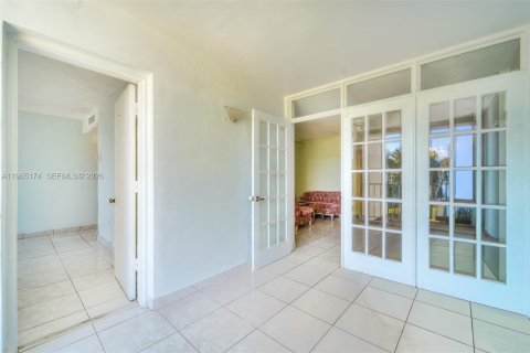 Copropriété à vendre à Miami Beach, Floride: 2 chambres, 93.46 m2 № 2026515 - photo 8