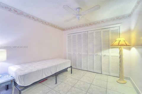 Copropriété à vendre à Miami Beach, Floride: 2 chambres, 93.46 m2 № 2026515 - photo 18