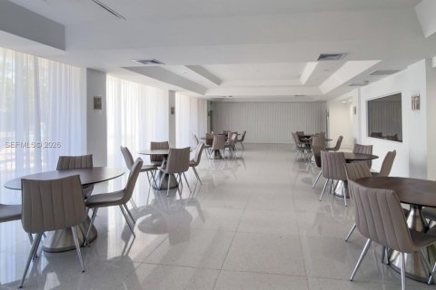 Copropriété à vendre à Miami Beach, Floride: 2 chambres, 93.46 m2 № 2026515 - photo 26
