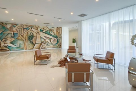 Copropriété à vendre à Miami Beach, Floride: 2 chambres, 93.46 m2 № 2026515 - photo 27