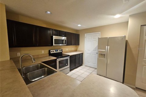 Townhouse in Sanford, Florida 2 bedrooms, 121.52 sq.m. № 2267058 - photo 4