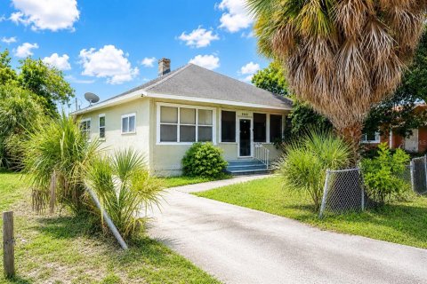 Immobilier commercial à Saint Petersburg, Floride 3 chambres, 105.91 m2 № 2287296