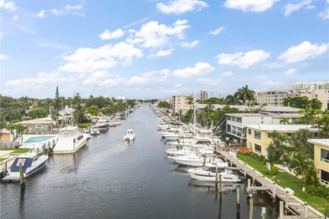 Condo in Fort Lauderdale, Florida, 1 bedroom  № 1705543 - photo 17