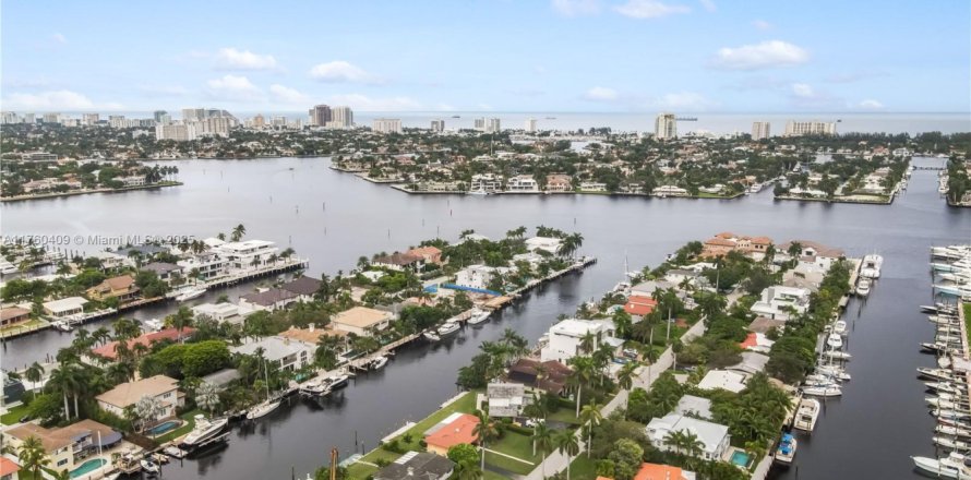 Condo in Fort Lauderdale, Florida, 1 bedroom № 1705543