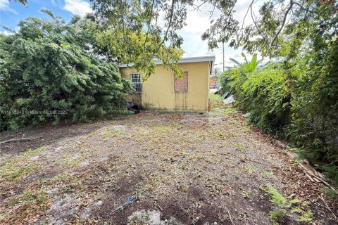 Villa ou maison à vendre à Miami, Floride: 3 chambres, 79.71 m2 № 2082359 - photo 7