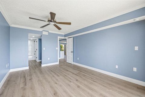 Купить кондоминиум в Сент-Питерсберг, Флорида 4 комнаты, 112.41м2, № 2148105 - фото 25